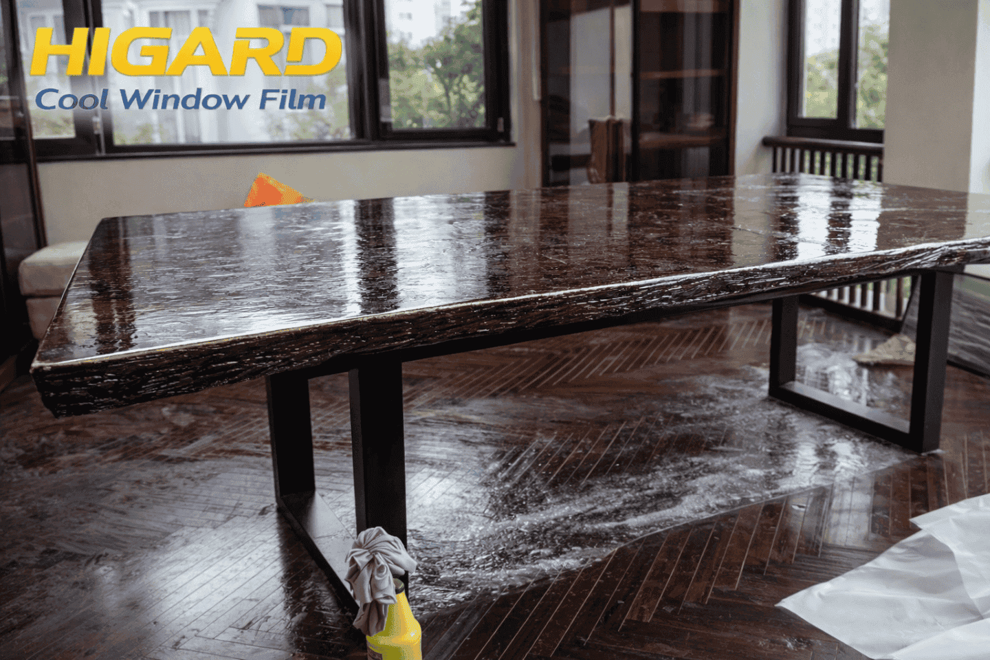 Dán ppf mặt bàn gỗ Higard