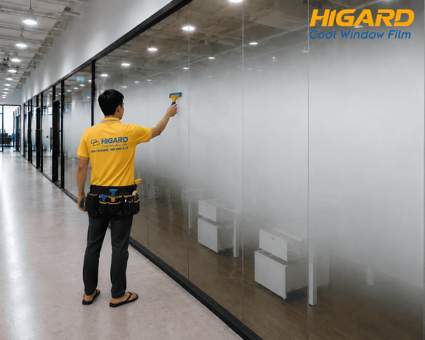 Phim Dán Kính Hiệu ứng Gradient Higard cho showroom