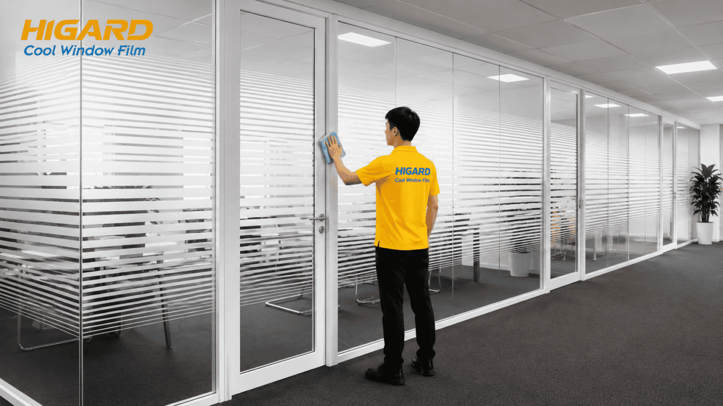 Dịch vụ dán decal mờ văn phòng
