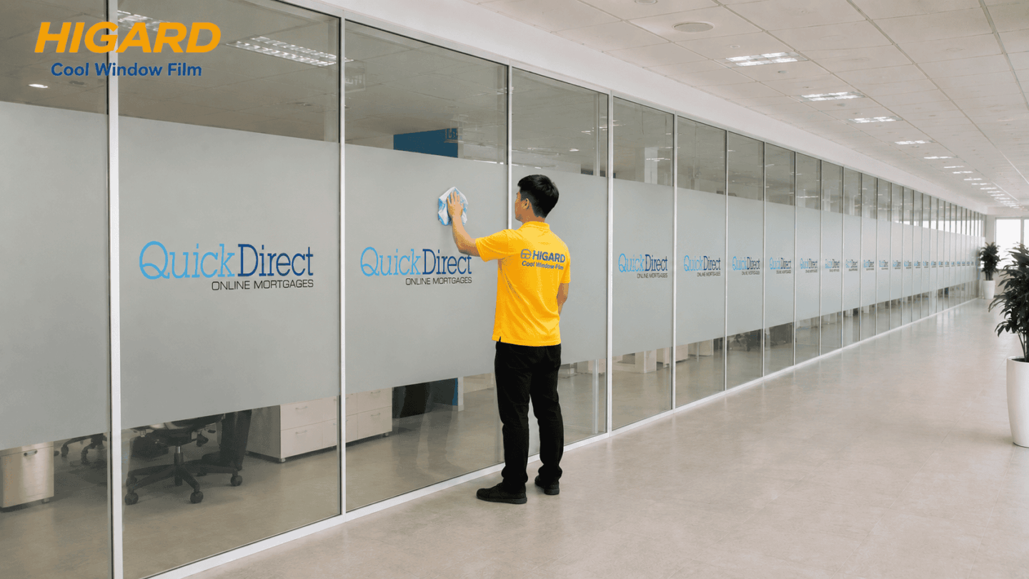 Dán decal mờ văn phòng đẹp và bền lâu