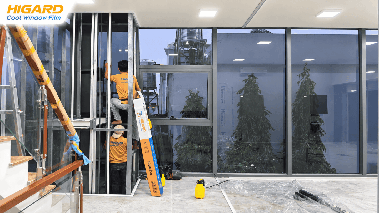 Báo giá dán phim cách nhiệt nhà máy theo diện tích kính