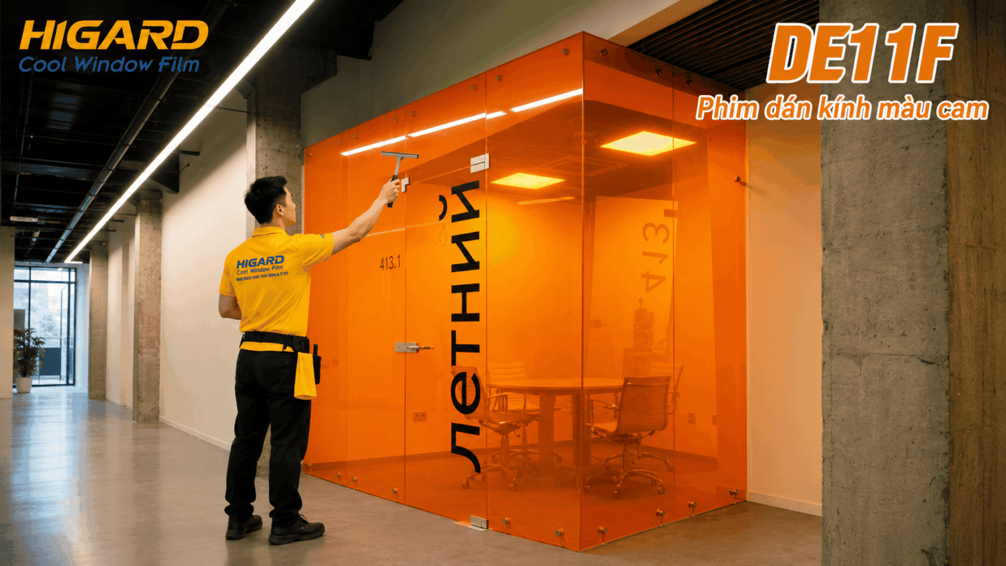 Phim đổi màu kính màu cam Higard thi công trên kính nội thất