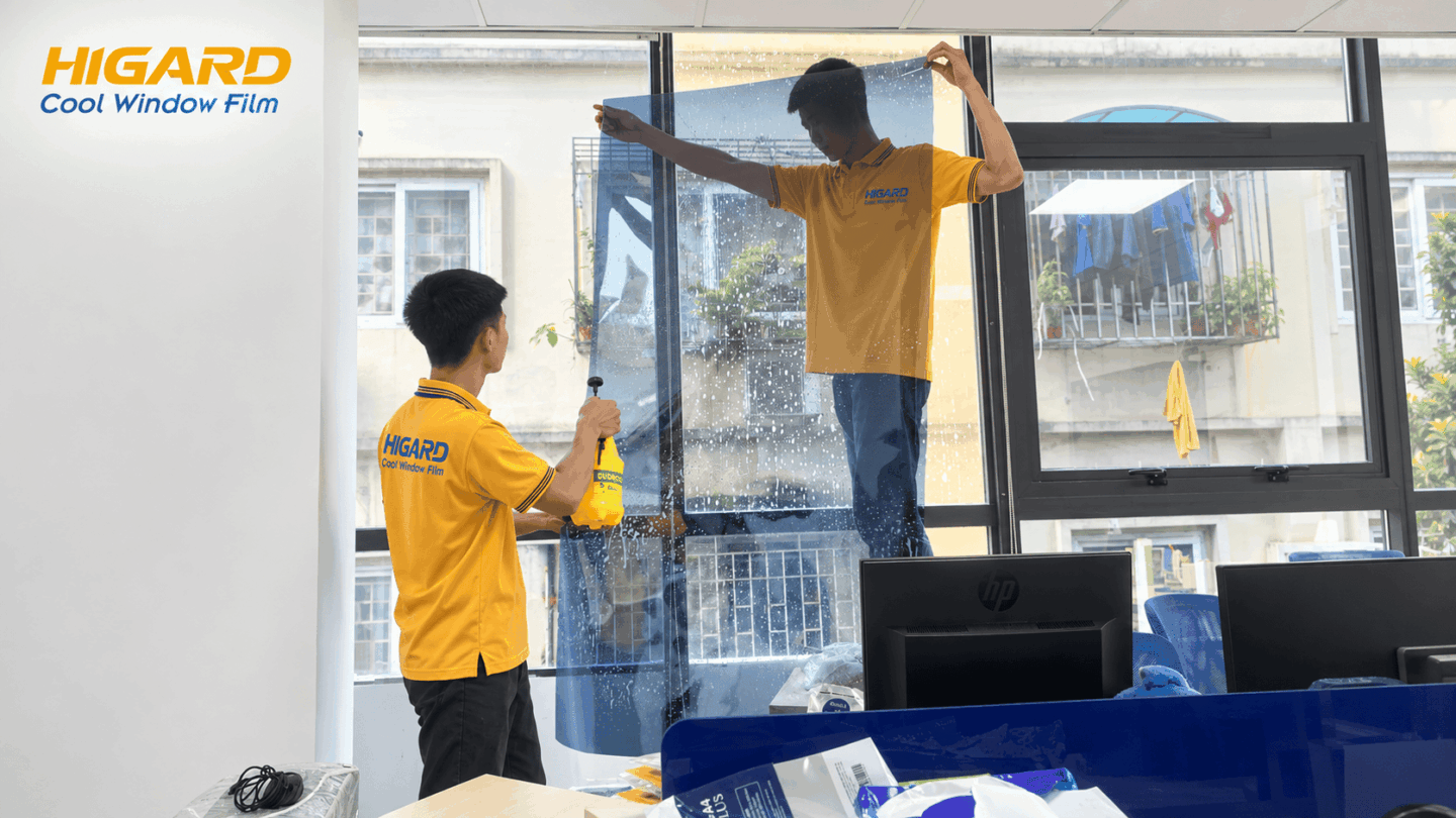Dán phim cách nhiệt Ngân hàng Bản Việt – Giải pháp chống nóng cho tòa nhà 7 tầng tại Hà Nội 9 Dán phim cách nhiệt ngân hàng giảm chói ánh nắng